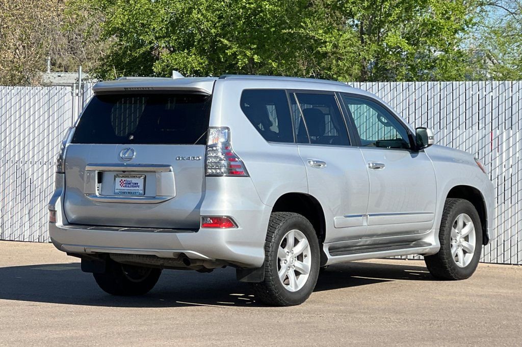 Used 2018 Lexus GX 460 w/ Navigation Package AWD/4WD image 4