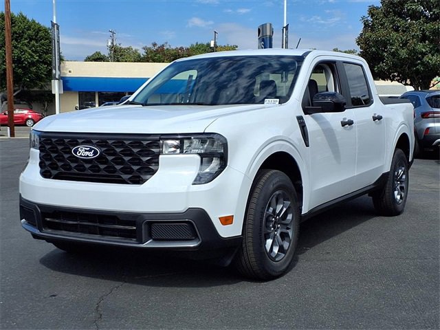 New 2025 Ford Maverick XLT w/ XLT Luxury Package