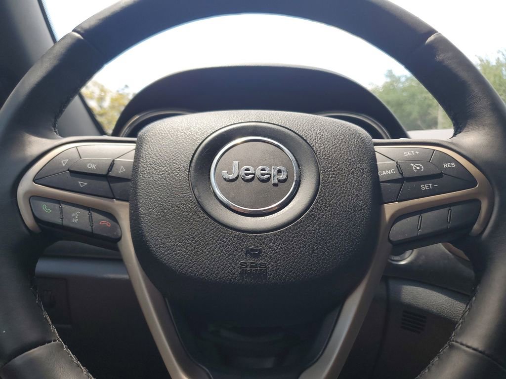 Used 2017 Jeep Grand Cherokee Laredo w/ Quick Order Package 2BE RWD image 22