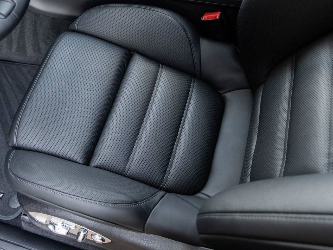 New 2026 Porsche Macan image 76