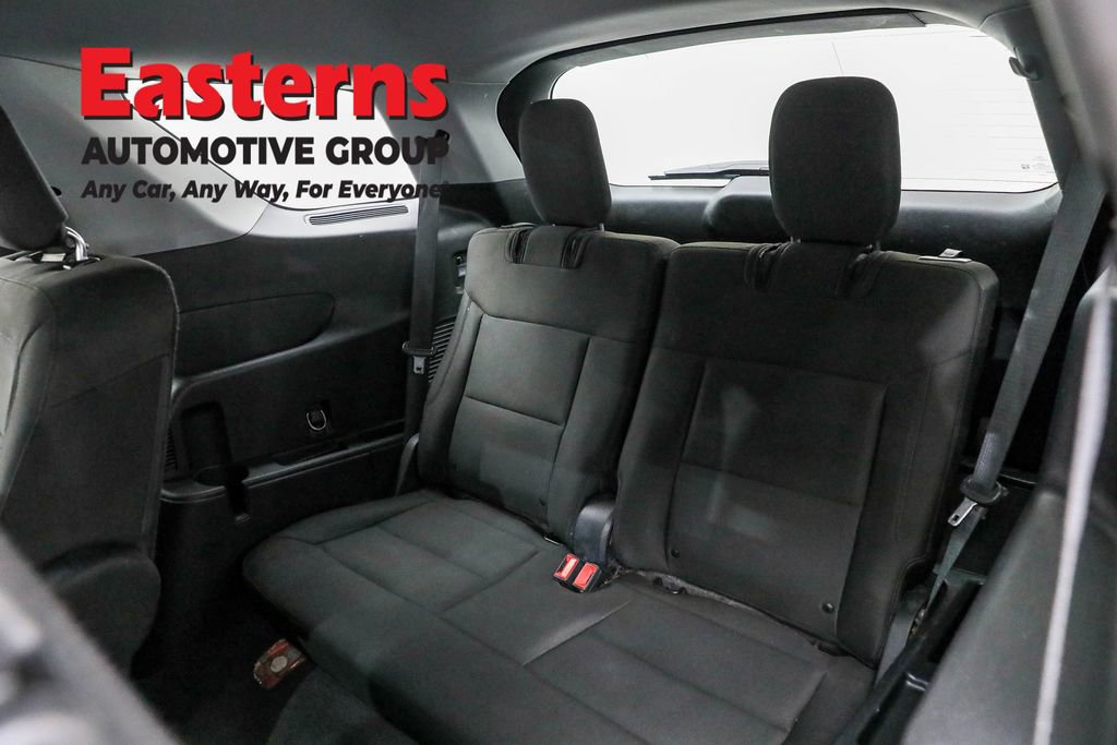 Used 2021 Ford Explorer XLT image 25