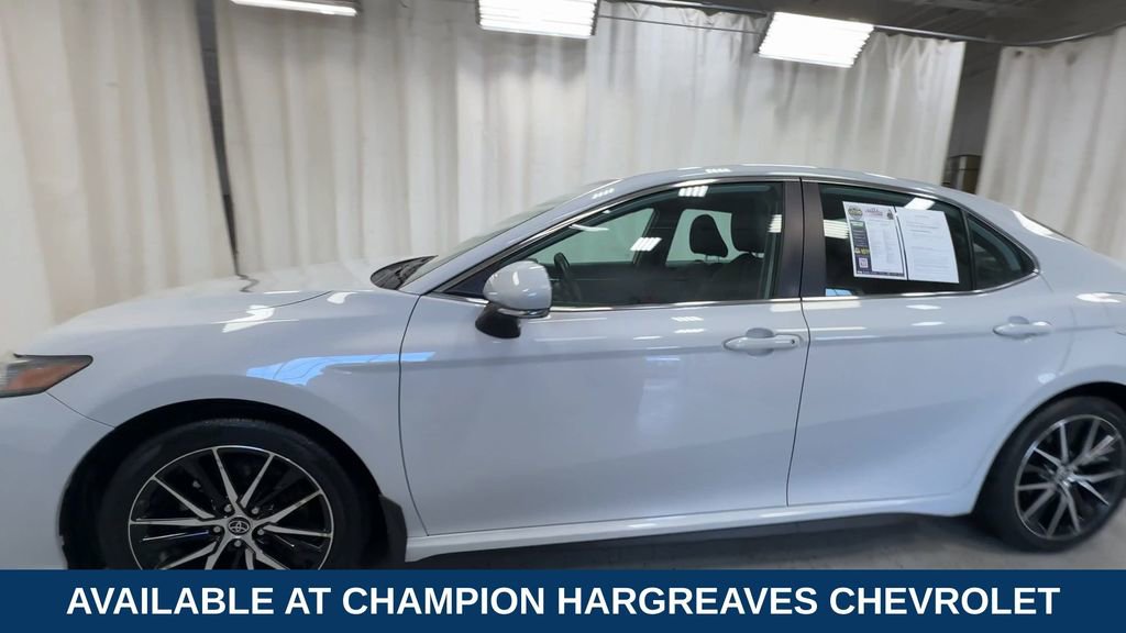 Used 2023 Toyota Camry SE w/ Convenience Package AWD/4WD image 6