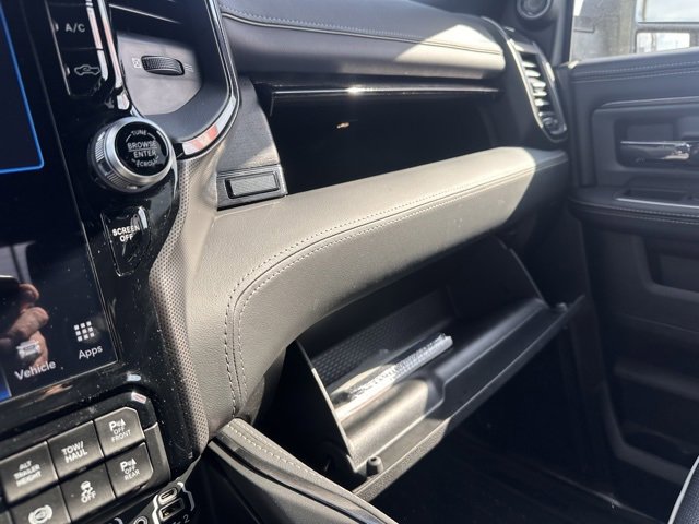 Used 2024 RAM 2500 Limited image 33