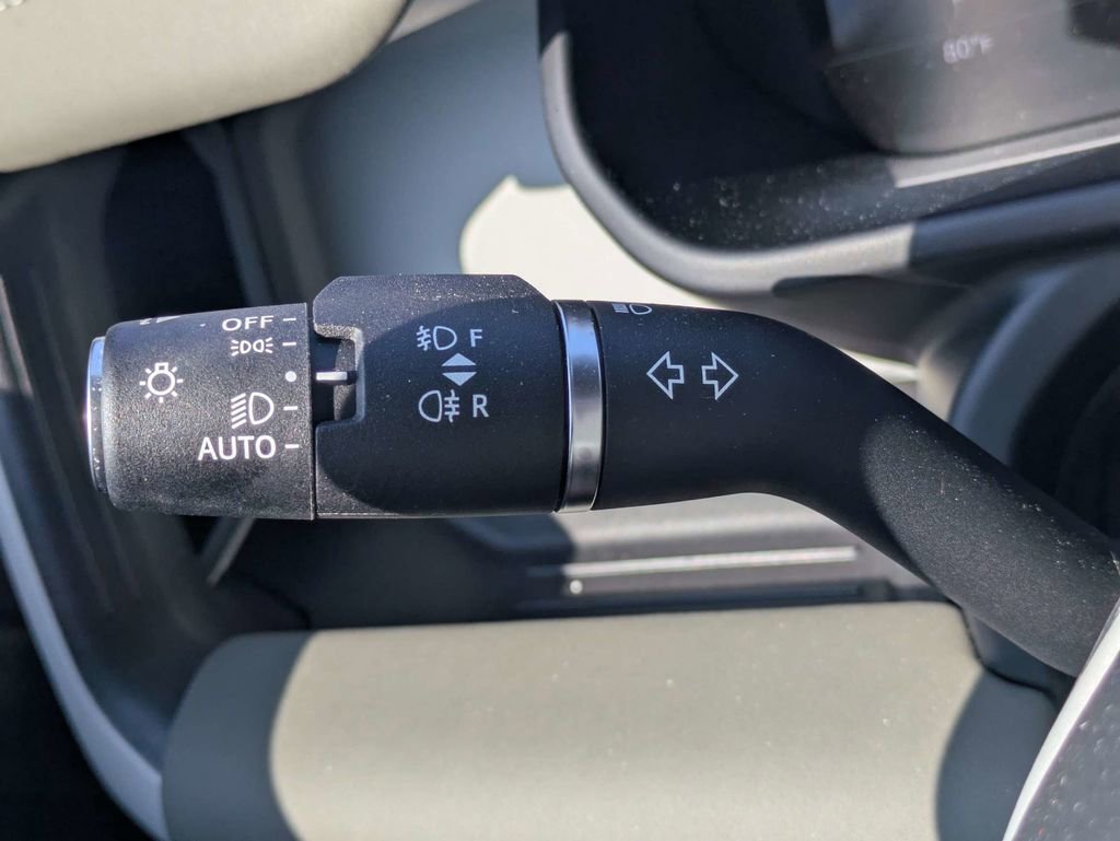 Used 2024 Land Rover Defender 110 S AWD/4WD image 30