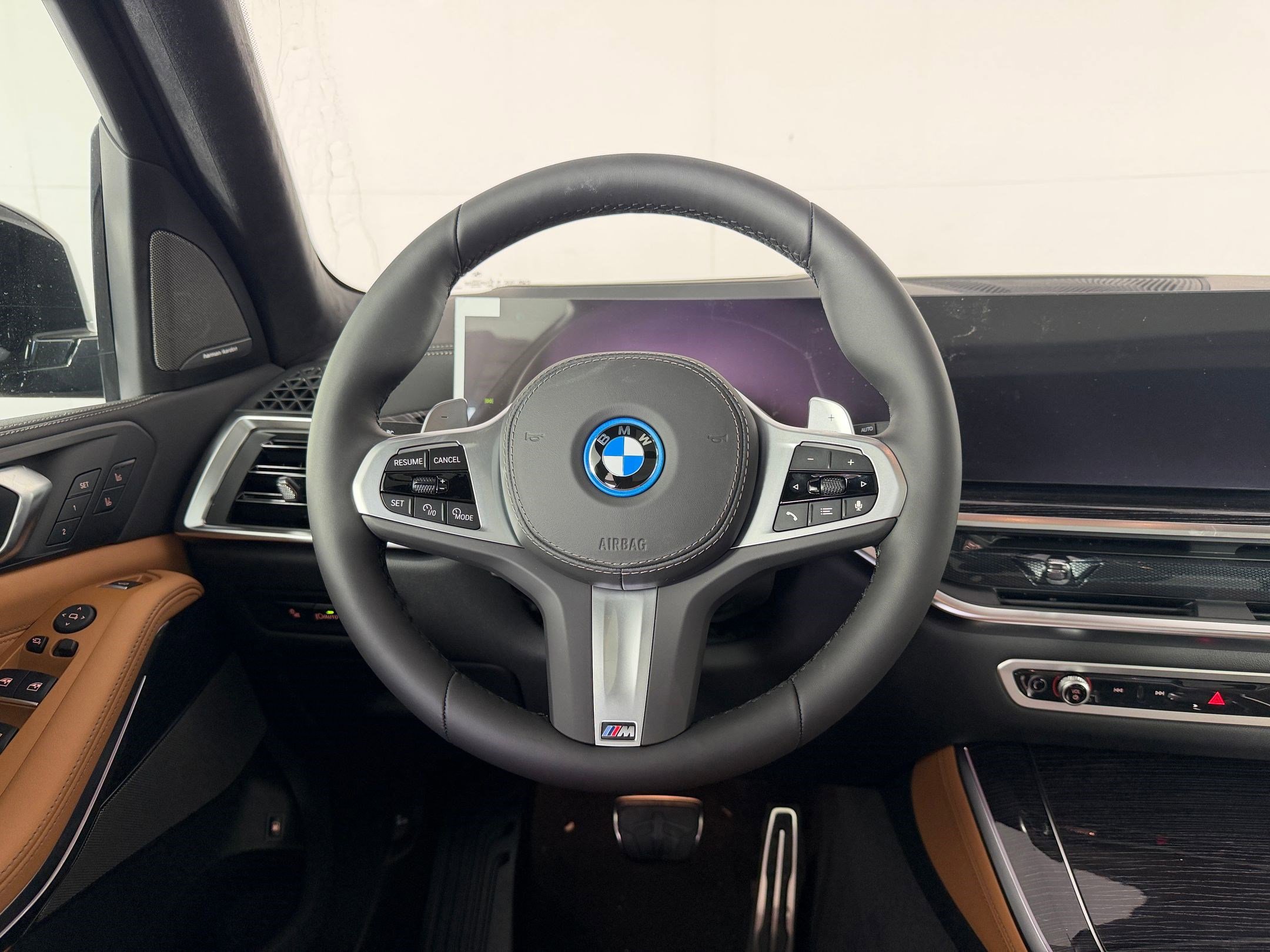 New 2026 BMW X5 xDrive50e w/ Executive Package image 16