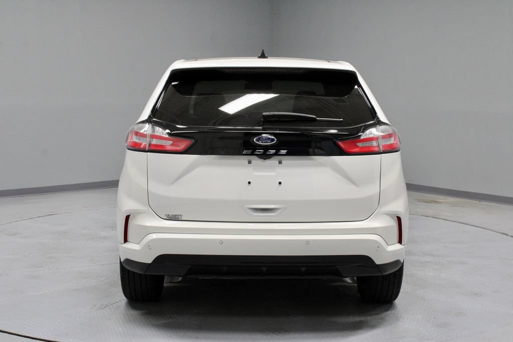 Certified 2024 Ford Edge ST-Line AWD/4WD image 11