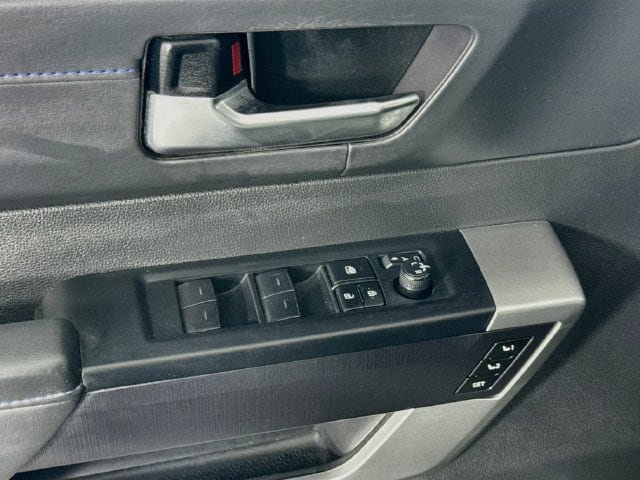 Used 2024 Toyota Tundra Platinum AWD/4WD image 17