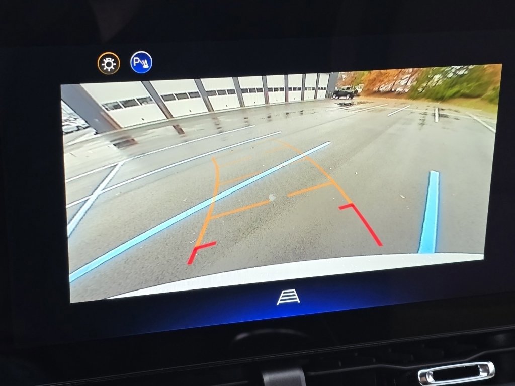 New 2026 Chevrolet Equinox ACTIV w/ Convenience Package III image 7