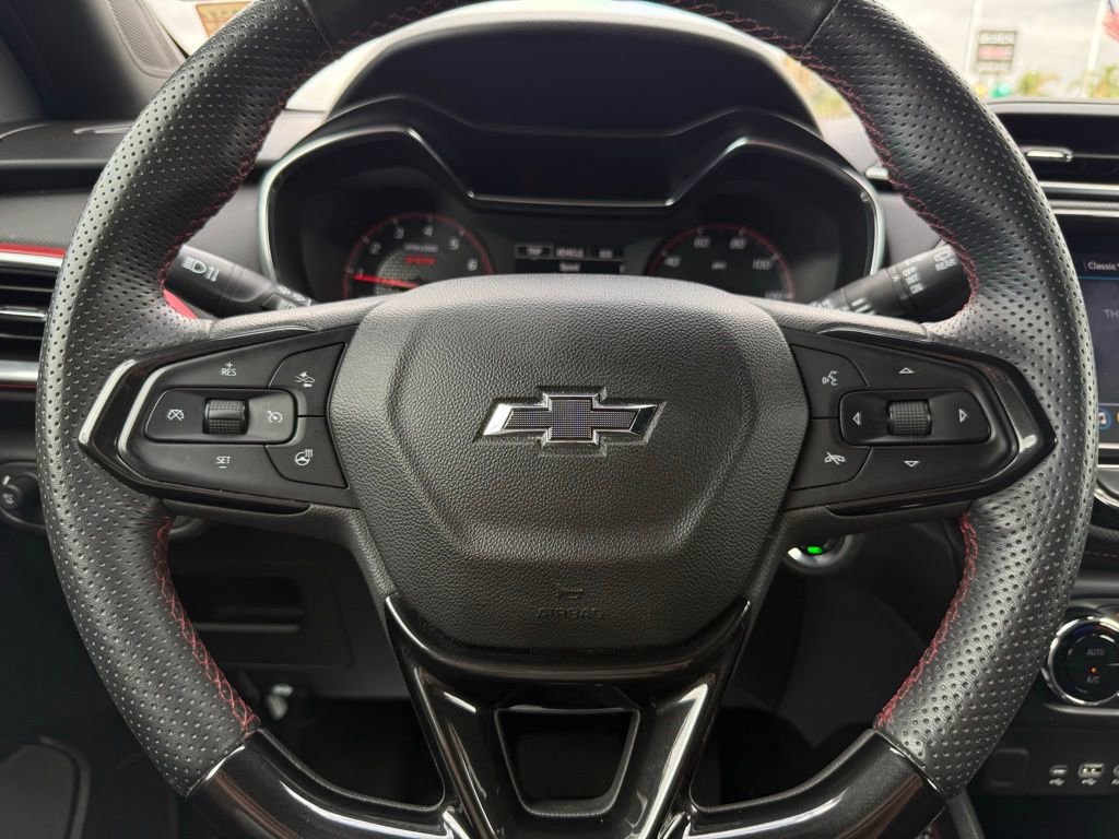 Used 2023 Chevrolet TrailBlazer RS w/ Convenience Package image 23