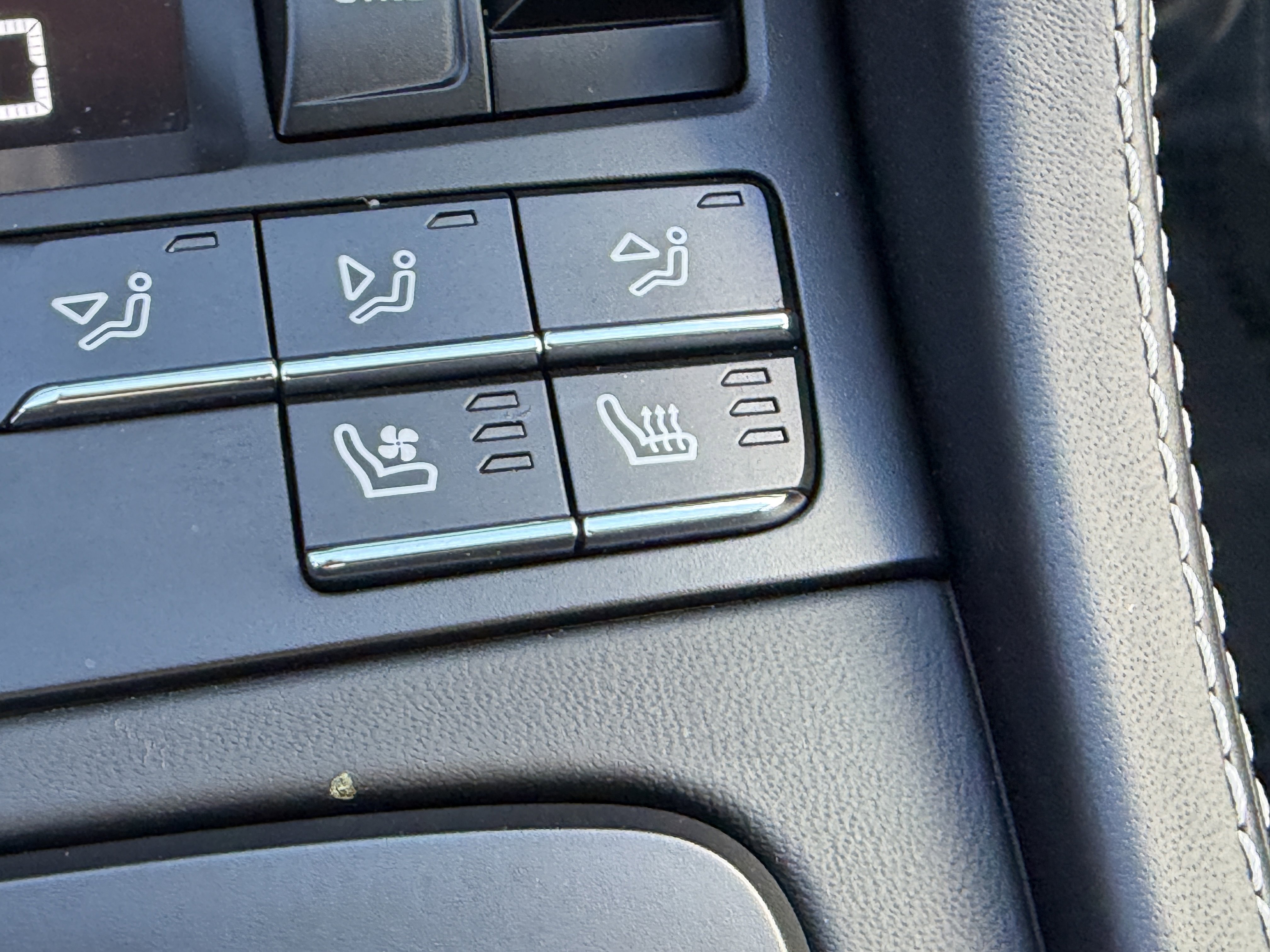 Used 2024 Porsche 718 Boxster image 26