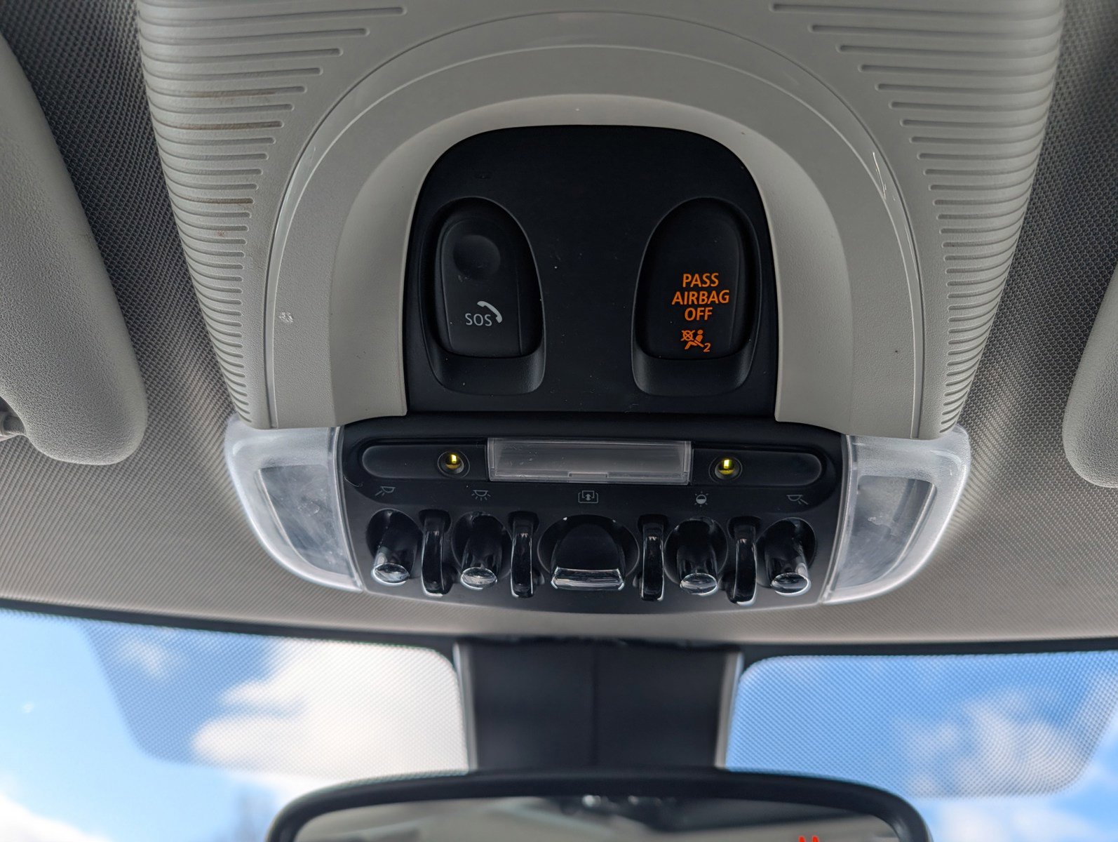 Used 2020 MINI Cooper Clubman S w/ Driver Assistance Package image 32