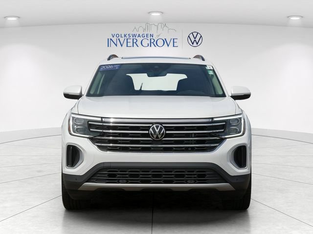 Certified 2026 Volkswagen Atlas SE AWD/4WD image 2