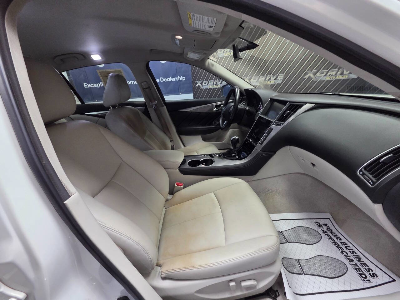 Used 2015 INFINITI Q50 image 23