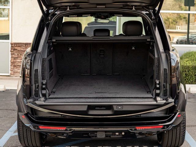 New 2026 Land Rover Range Rover SE image 23
