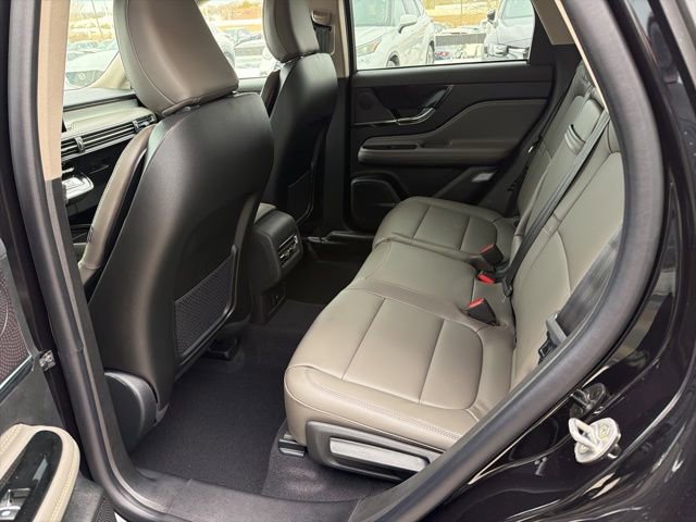 New 2026 Lincoln Corsair Premiere image 7