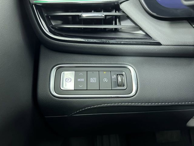 Certified 2026 Buick Enclave Preferred w/ Power Package image 18