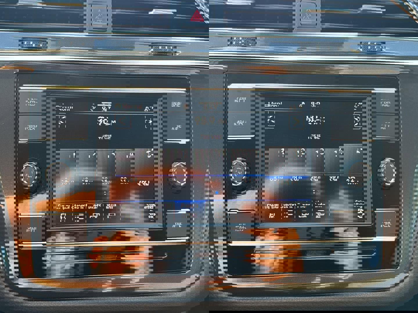 Used 2020 Volkswagen Tiguan S image 13