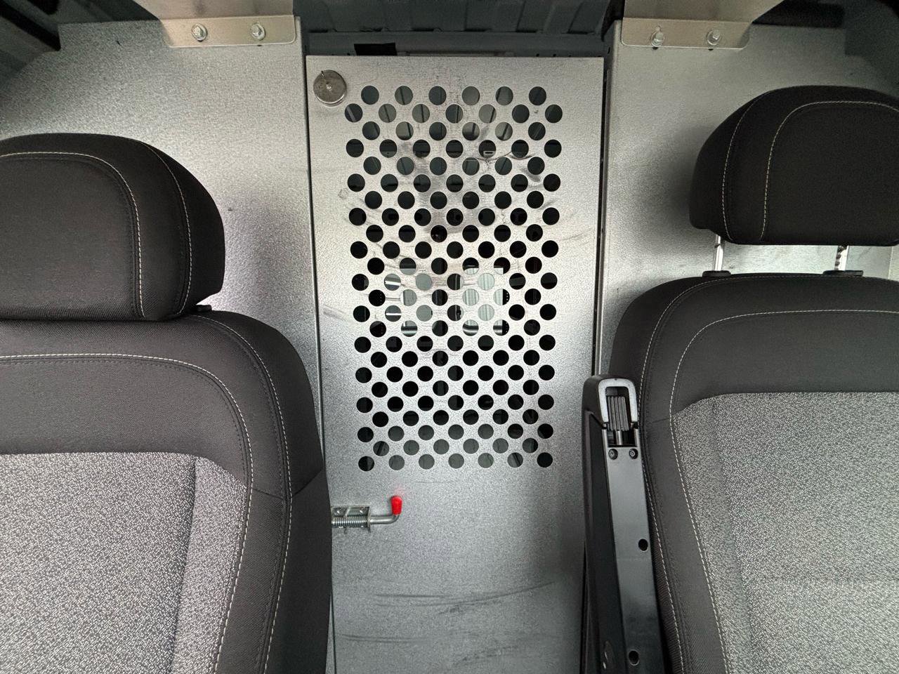 Used 2018 RAM ProMaster 2500 w/ Interior Convenience Group image 15