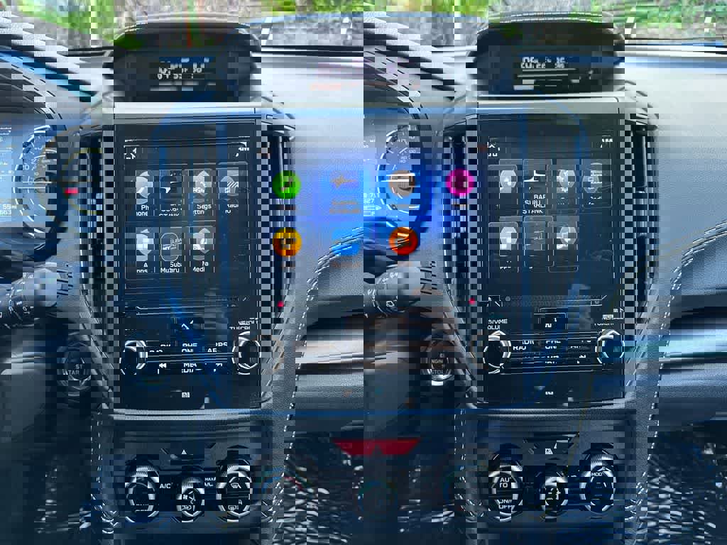 Used 2021 Subaru Crosstrek 2.5i Sport w/ Moonroof Package image 17