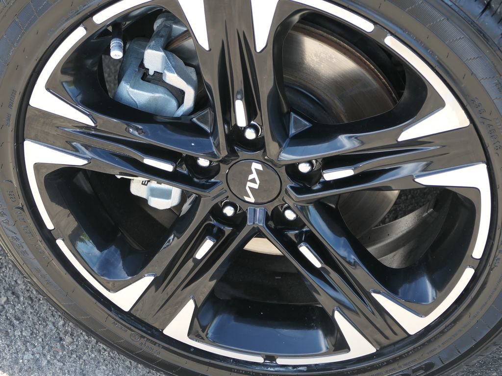 Used 2024 Kia K5 GT-Line w/ GT-Line Premium Package FWD image 9