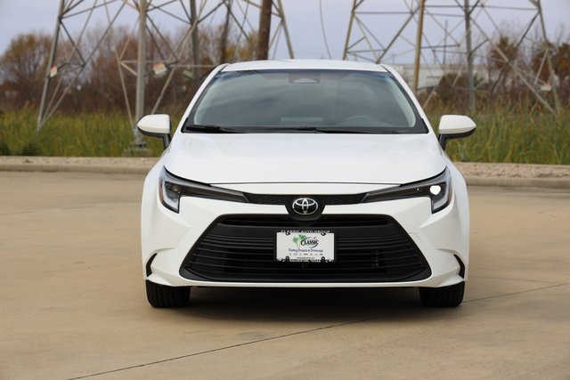 New 2026 Toyota Corolla LE image 2