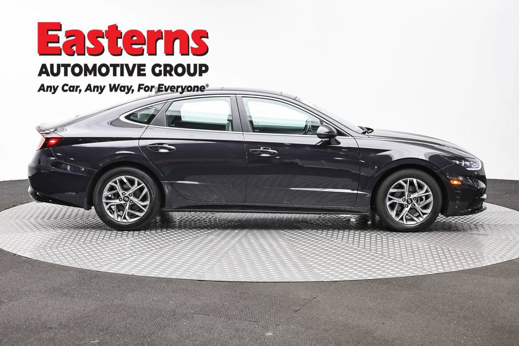 Used 2023 Hyundai Sonata SEL w/ Convenience Package FWD image 4