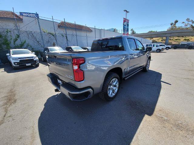 Used 2019 Chevrolet Silverado 1500 High Country w/ Technology Package AWD/4WD image 8