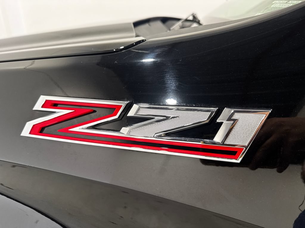 Used 2022 Chevrolet Silverado 1500 Custom Trail Boss w/ LPO, Dark Essentials Package AWD/4WD image 35