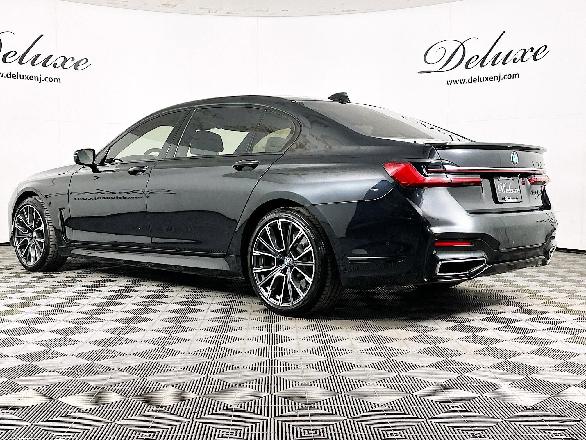Used 2020 BMW 750i xDrive w/ M Sport Package AWD/4WD image 4