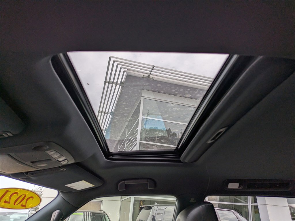 Used 2021 INFINITI QX80 Sensory w/ All-Season Package image 31