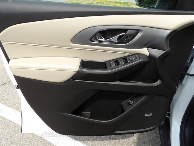 Certified 2022 Chevrolet Traverse LT w/ LT Premium Package FWD image 14