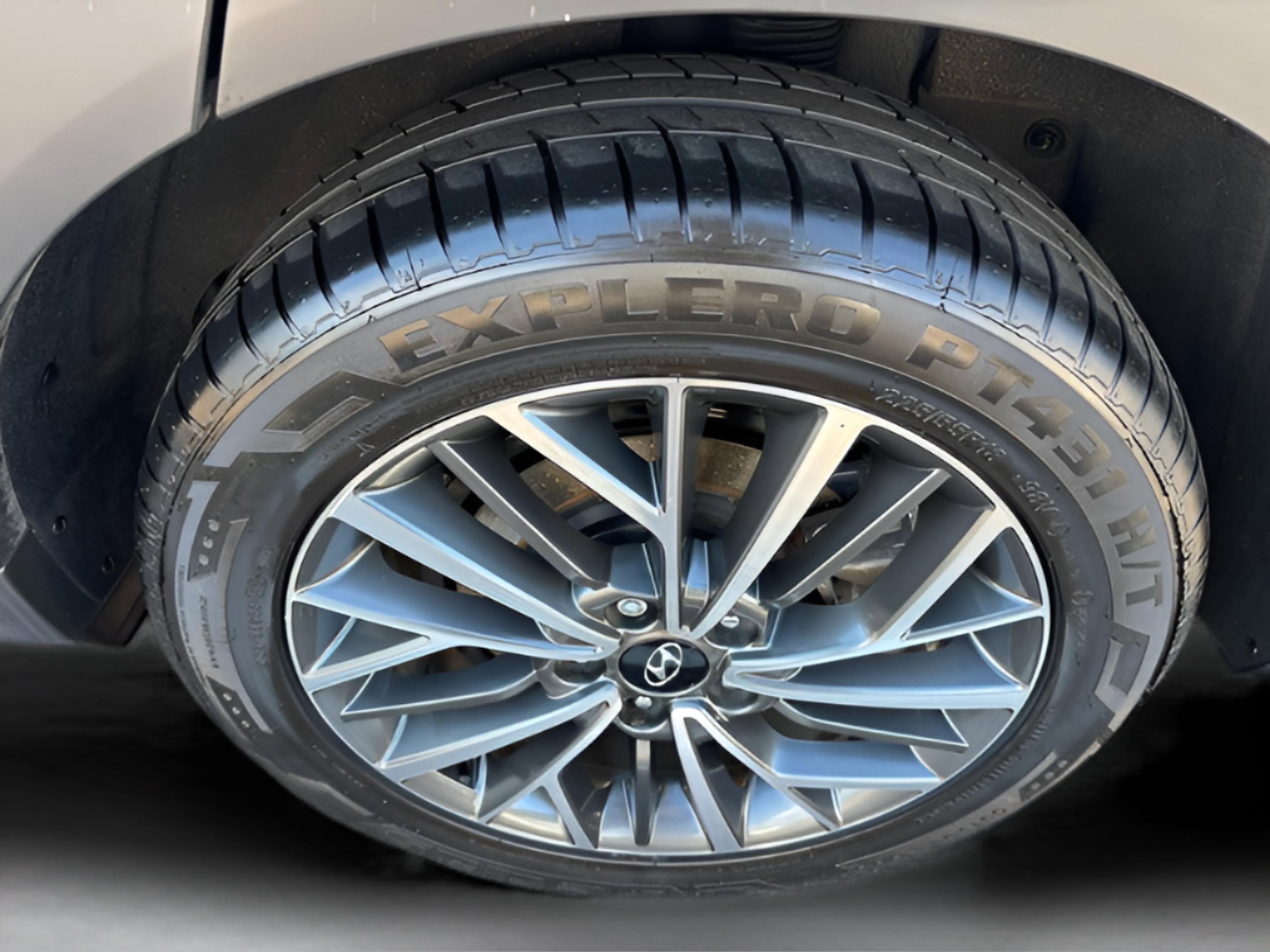 Used 2021 Hyundai Tucson Ultimate w/ Cargo Package image 34