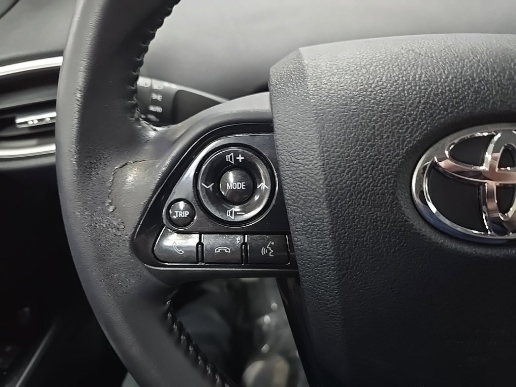 Used 2022 Toyota Prius Prime XLE image 20