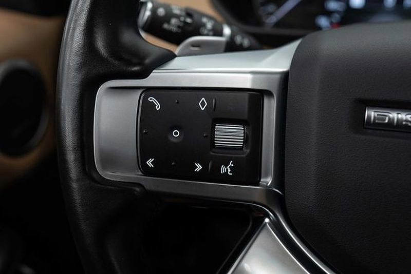 Used 2023 Land Rover Discovery S R-Dynamic image 36