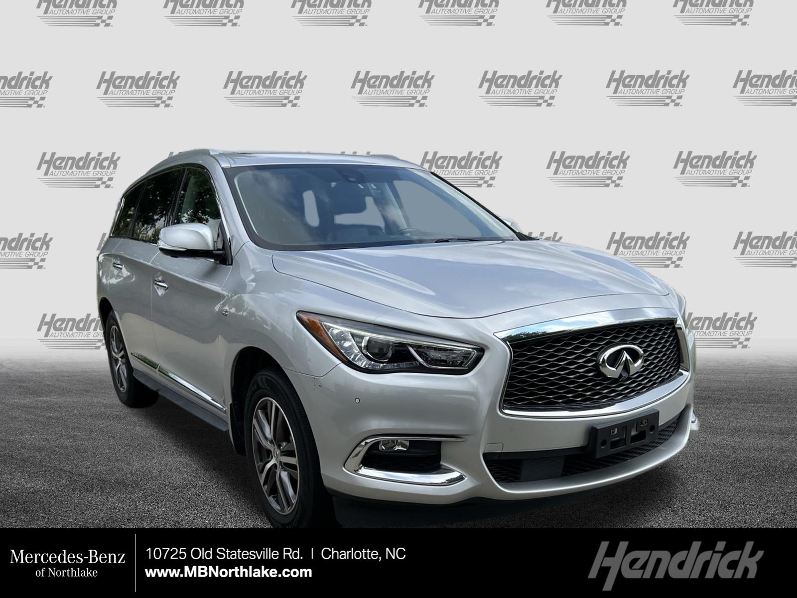 Used 2017 INFINITI QX60 Luxe w/ Premium Plus Package AWD/4WD image 1