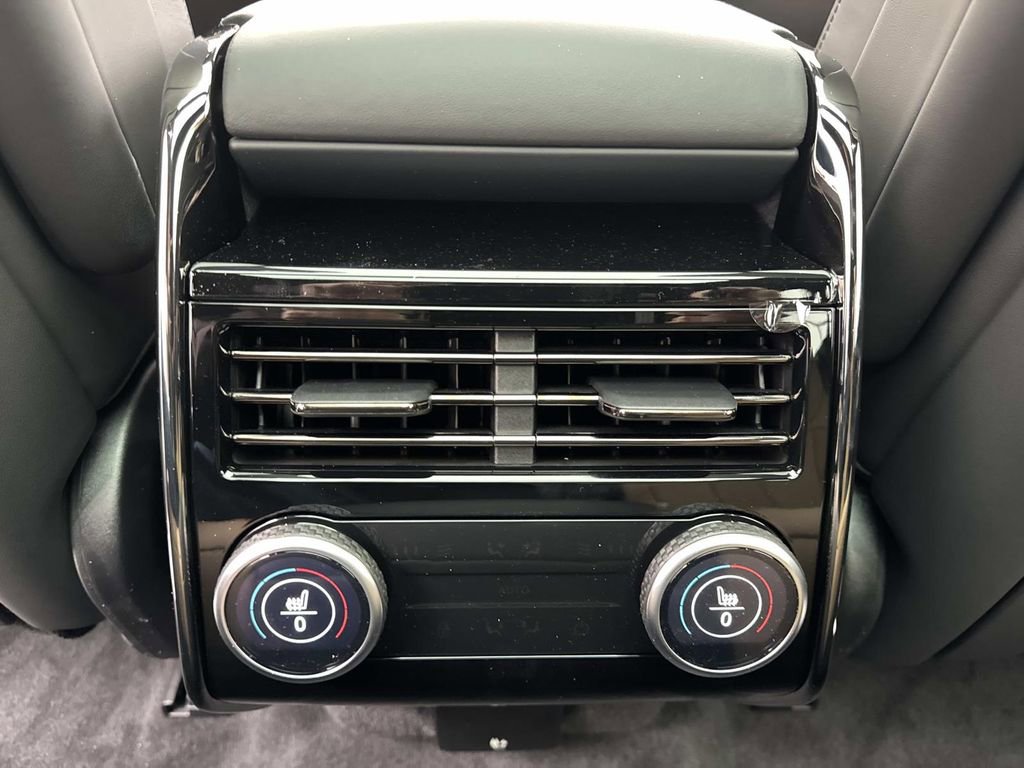 New 2026 Land Rover Range Rover Sport Dynamic SE image 17