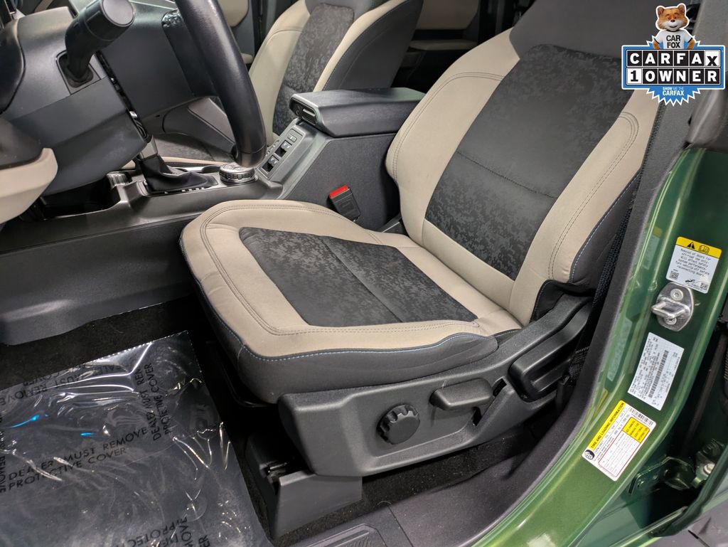 Used 2023 Ford Bronco Badlands image 11