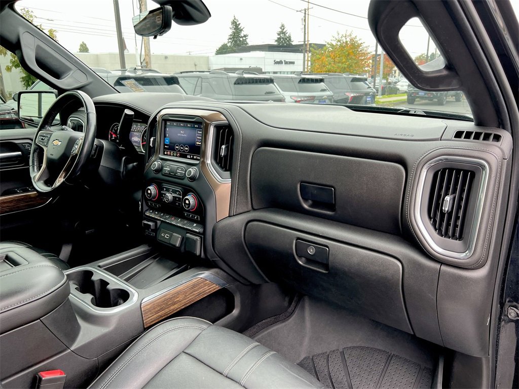Certified 2019 Chevrolet Silverado 1500 High Country w/ Technology Package image 22