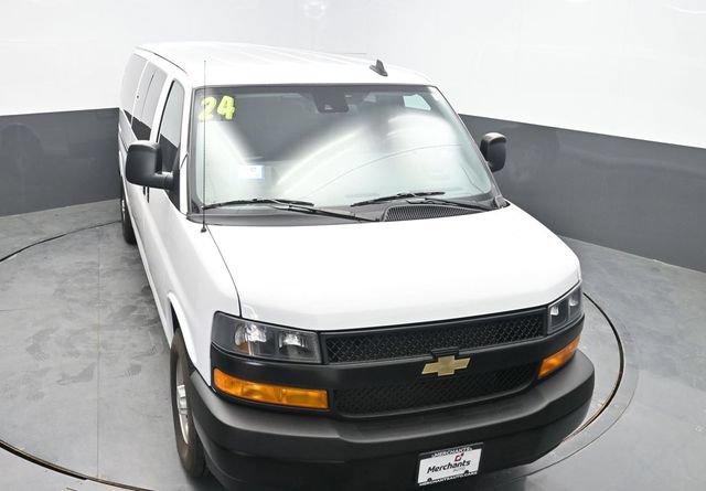 Used 2024 Chevrolet Express 3500 LS RWD image 24