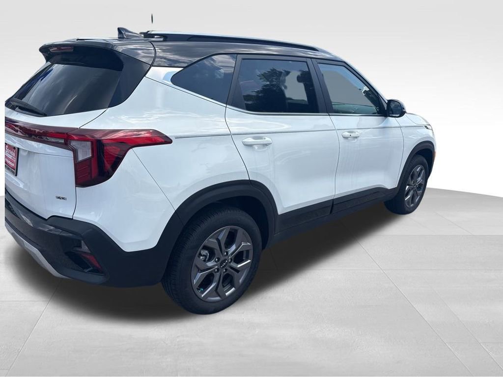 Certified 2024 Kia Seltos SX image 13