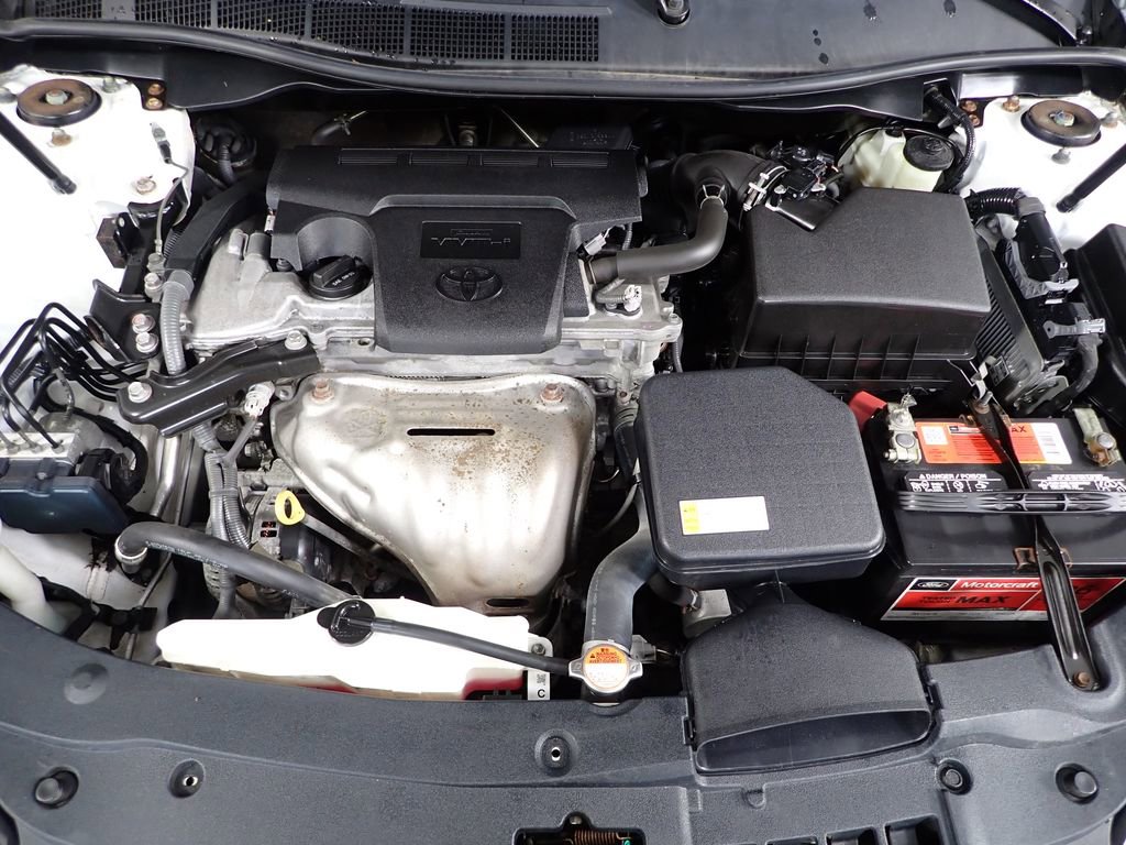 Used 2016 Toyota Camry SE image 7