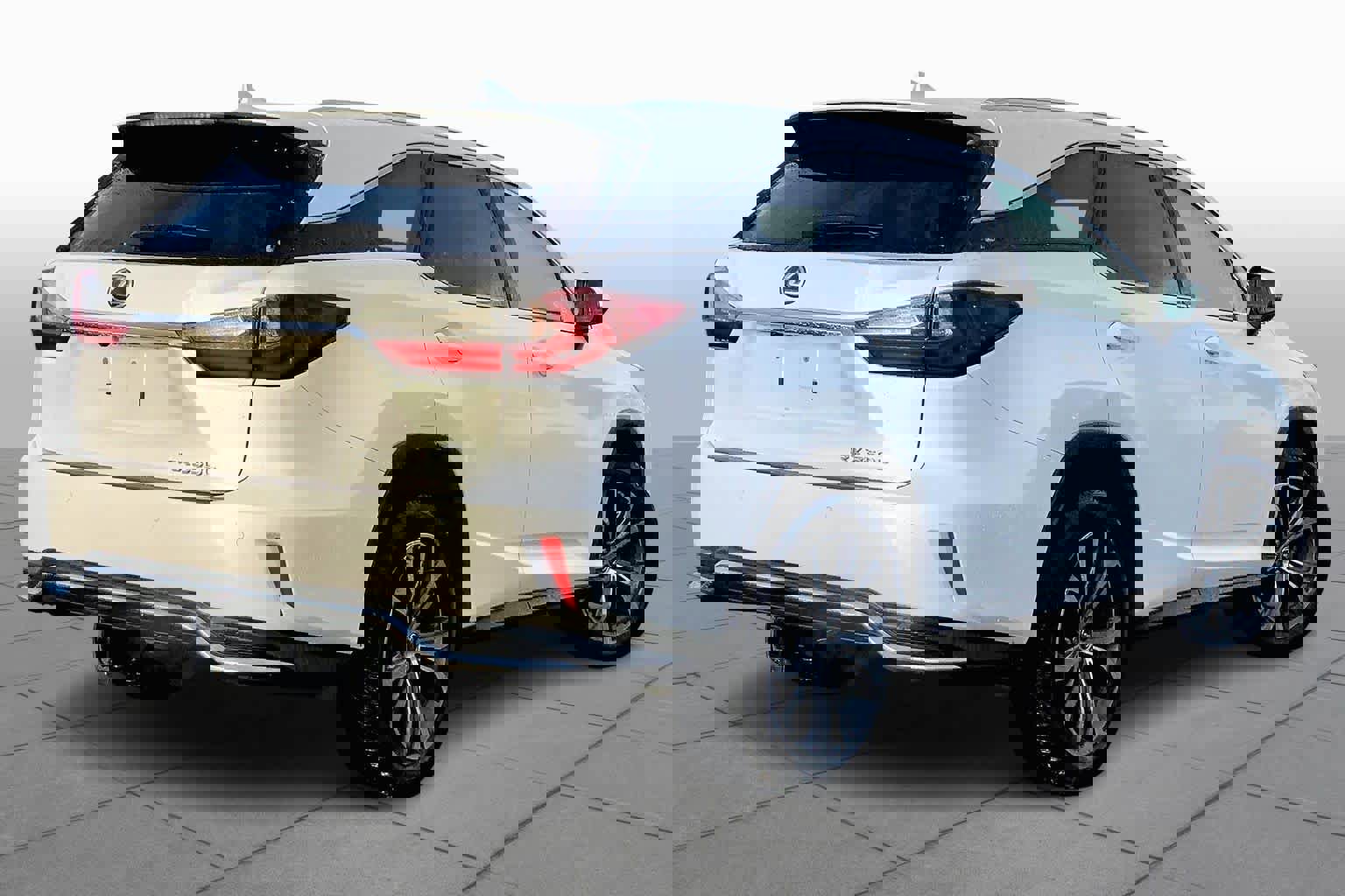 Used 2019 Lexus RX 350L w/ Premium Package image 12