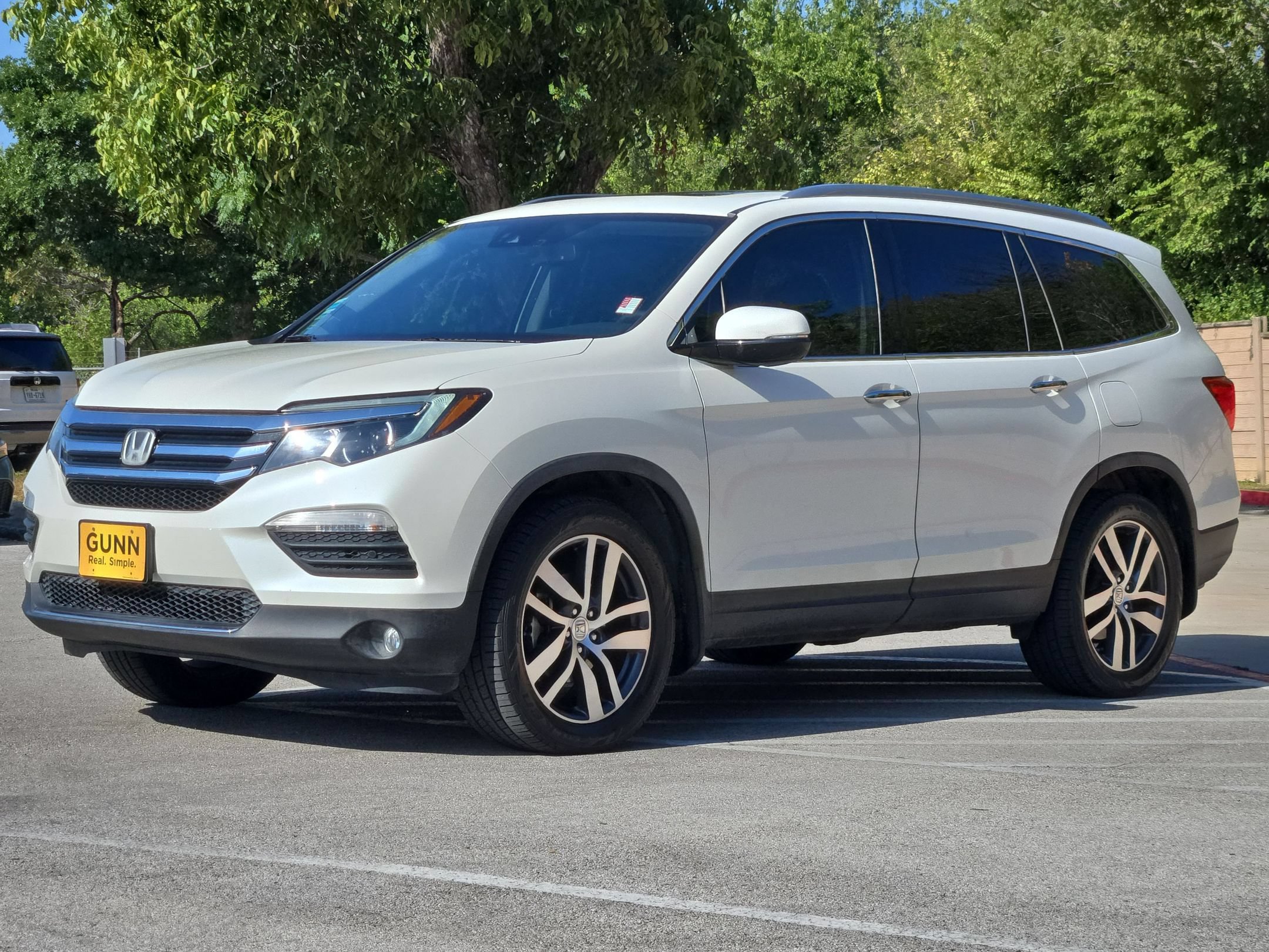 Certified 2017 Honda Pilot Elite image 7