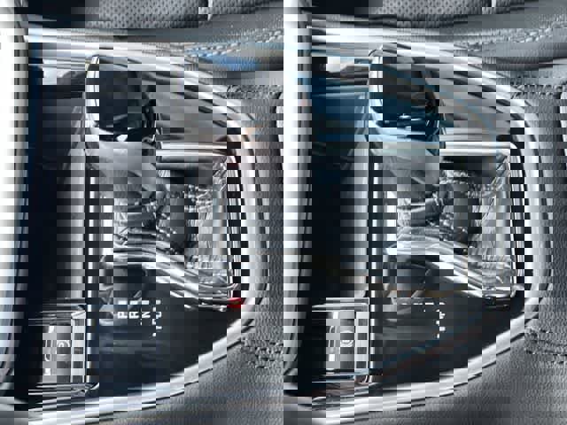 Used 2023 Subaru Outback Touring image 16