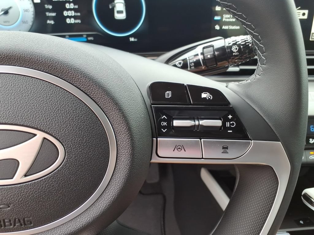 New 2026 Hyundai Elantra Limited FWD image 18