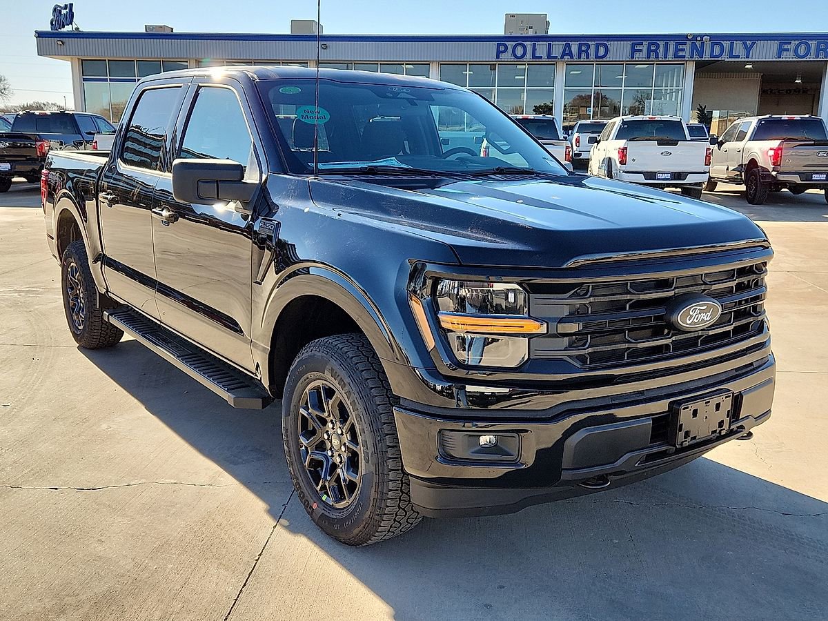 New 2026 Ford F150 XLT w/ XLT Black Appearance Package image 4