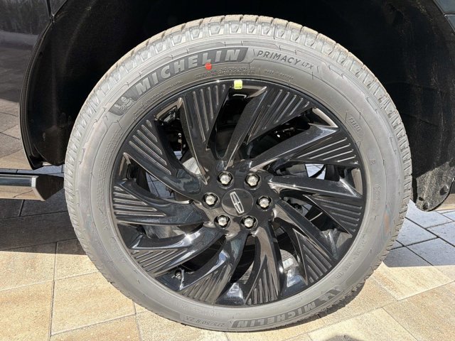 New 2026 Lincoln Navigator L Black Label AWD/4WD image 32