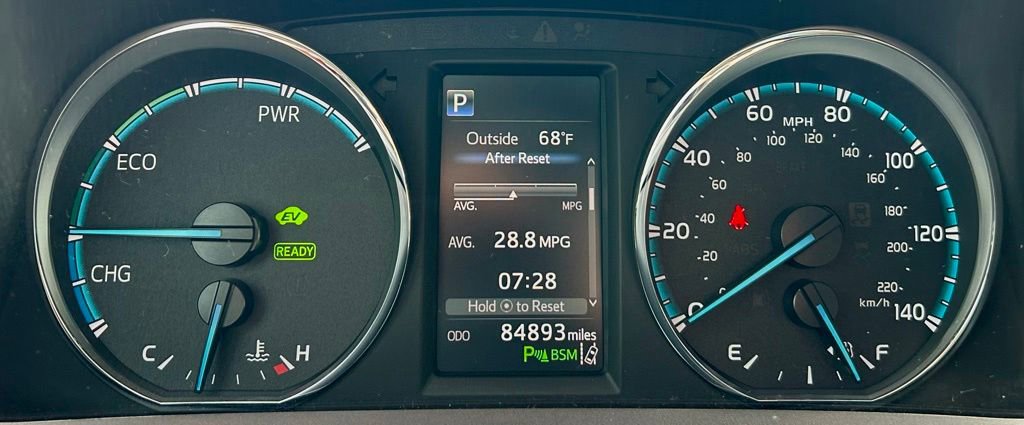 Certified 2018 Toyota RAV4 Limited AWD/4WD image 19