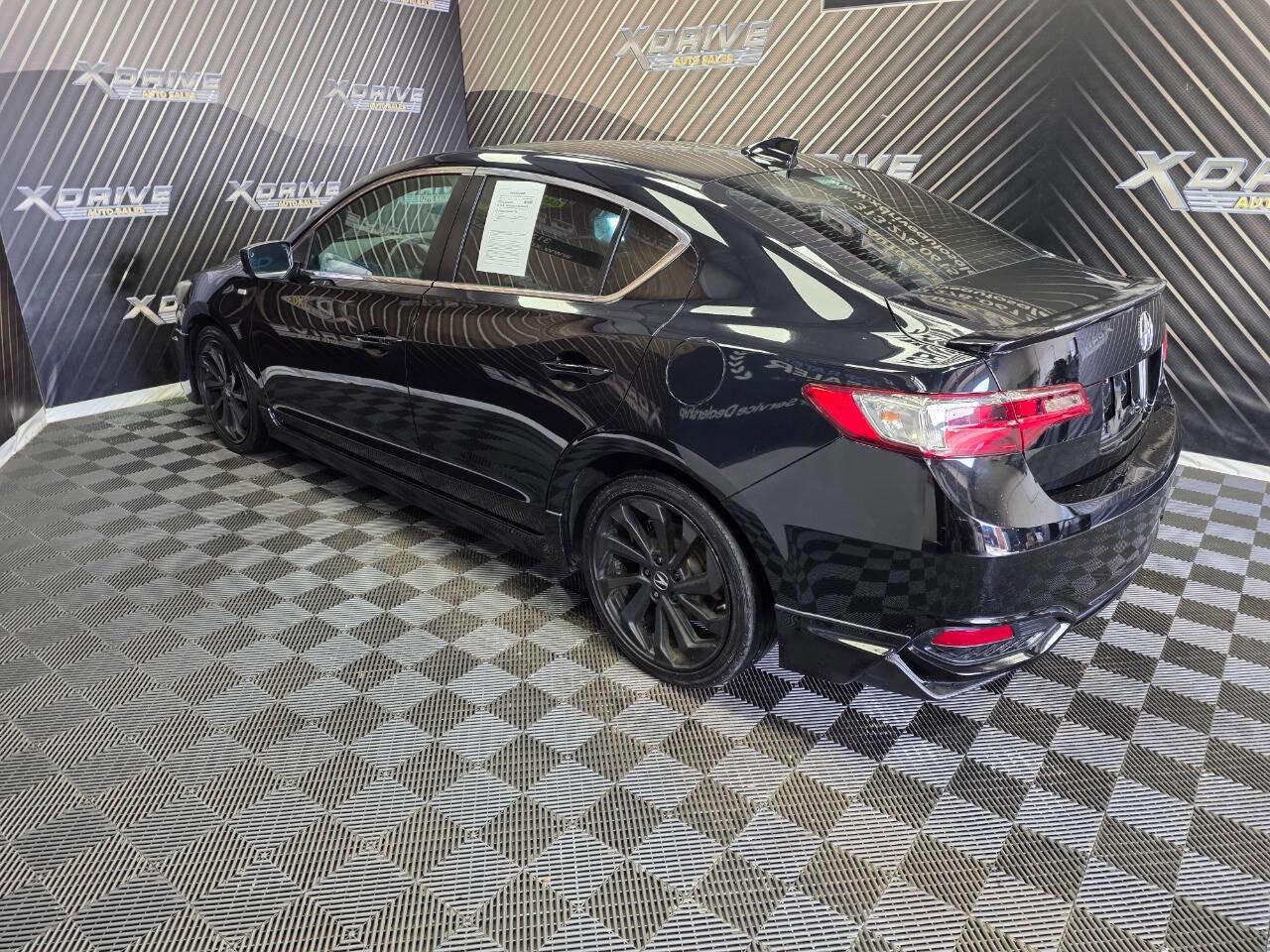 Used 2017 Acura ILX FWD image 9