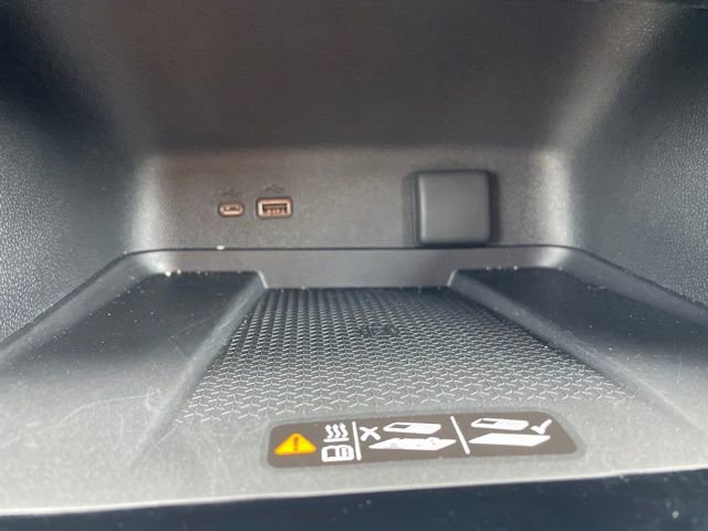 Used 2025 Chevrolet Traverse High Country image 27